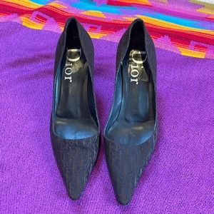 Dior chocolate brown pumps